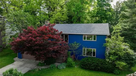 3379 S Smith Rd, Fairlawn, OH 44333