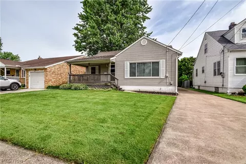 225 Burton St, Fairport Harbor, OH 44077
