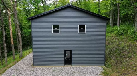 5309 Cherry Run Rd, Strasburg, OH 44680