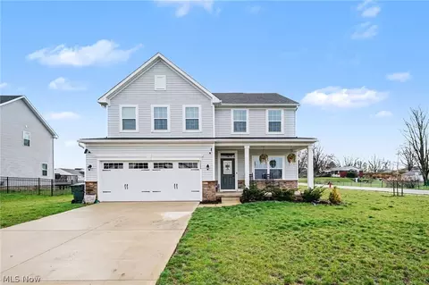 3268 Stoneleigh Rd NE, Canton, OH 44721