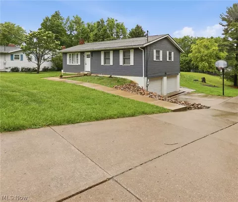 2655 Lisa Kim Ln, Nashport, OH 43830