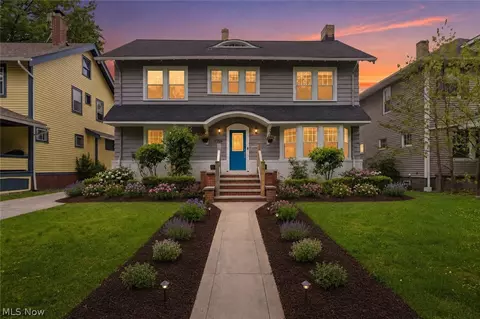 3078 Edgehill Rd, Cleveland Heights, OH 44118