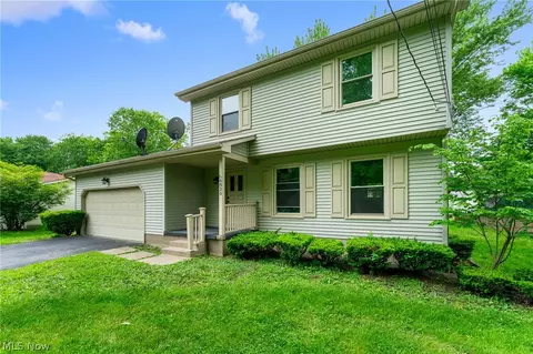 Exterior - 6820 Lockwood Blvd, Boardman, OH 44512 photo 7 of 7
