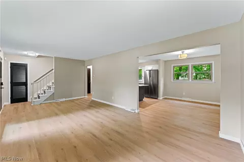 Living - 6820 Lockwood Blvd, Boardman, OH 44512 photo 1 of 3
