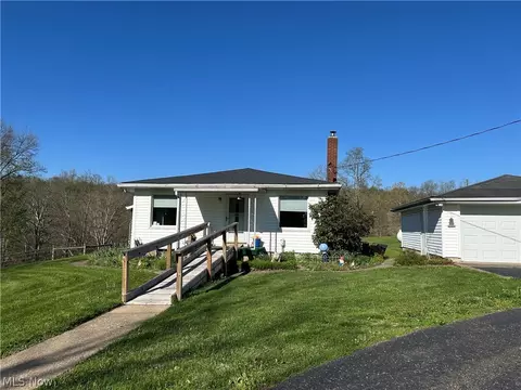 3345 Stine Rd, Zanesville, OH 43701