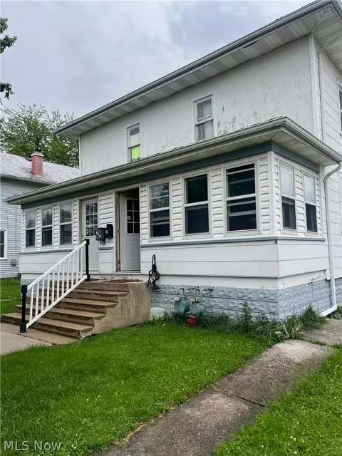 411 S Myrtle Ave, Willard, OH 44890