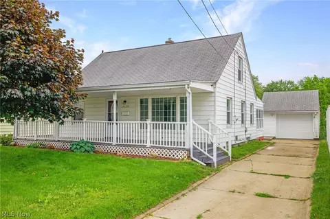 1139 Rockwood Ave SW, Canton, OH 44710
