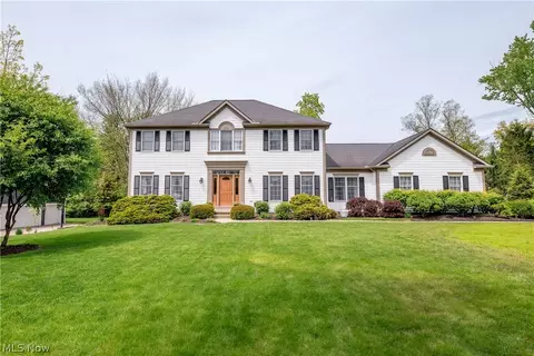 23 Brandywine Dr, Hudson, OH 44236