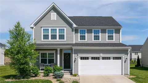 8513 Raya Ln, Streetsboro, OH 44241