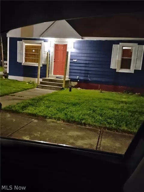 3360 E 112th St, Cleveland, OH 44104