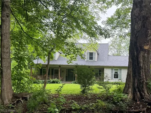 11165 Peck Rd, Mantua, OH 44255