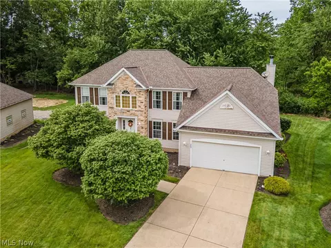 463 Wordsworth Ct, Richmond Heights, OH 44143