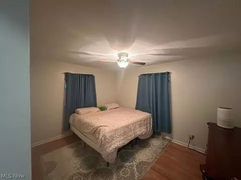 Bedroom - 438 10th St, Struthers, OH 44471 photo 1 of 3