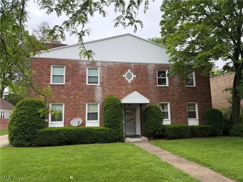2011 W Market St, Akron, OH 44313
