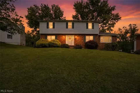 246 N Hills Dr, Parkersburg, WV 26104