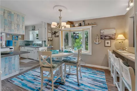 Dining - 27233 Lake Point Dr, Beloit, OH 44609 photo 1 of 3