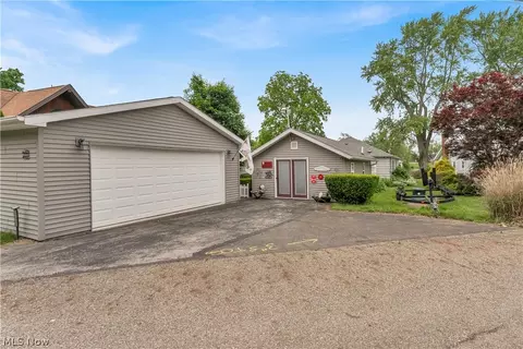 Exterior - 27233 Lake Point Dr, Beloit, OH 44609 photo 13 of 14