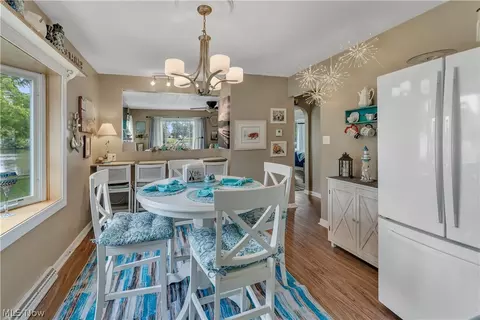 Dining - 27233 Lake Point Dr, Beloit, OH 44609 photo 2 of 3