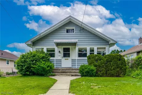 1425 Chippewa Ave, Akron, OH 44305