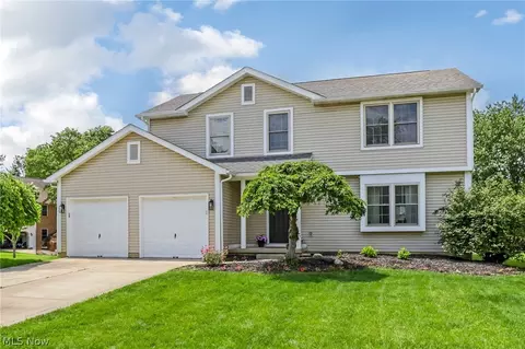 391 Burns Dr N, Westerville, OH 43082