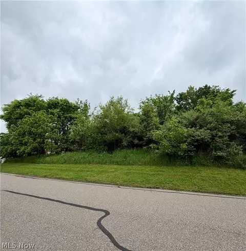 La Font Circle, Bolivar, OH 44612