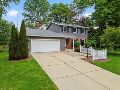 2617 Northam Cir NW, North Canton, OH 44720