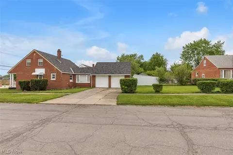 1959 Warrensville Center Rd, South Euclid, OH 44121