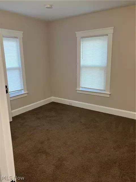 502 Dewey Ave, Elyria, OH 44035 photo 8