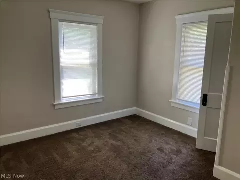 502 Dewey Ave, Elyria, OH 44035 photo 11