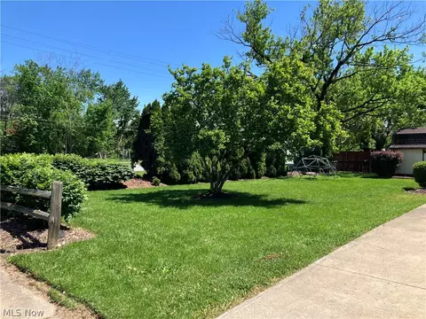 502 Dewey Ave, Elyria, OH 44035 photo 18