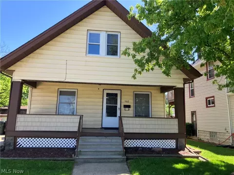 502 Dewey Ave, Elyria, OH 44035