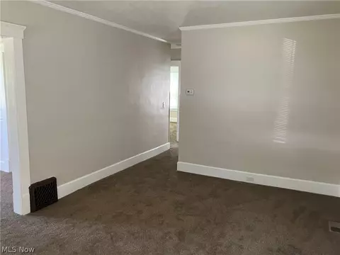 502 Dewey Ave, Elyria, OH 44035 photo 13