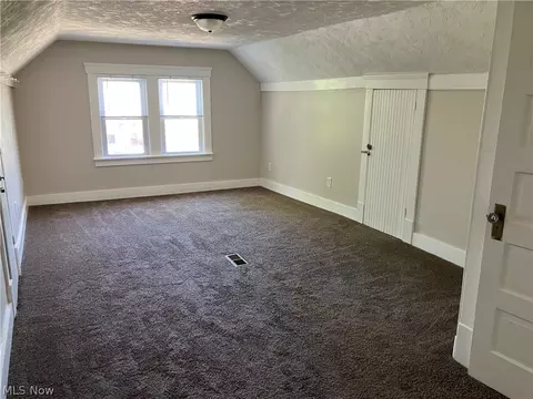 502 Dewey Ave, Elyria, OH 44035 photo 10