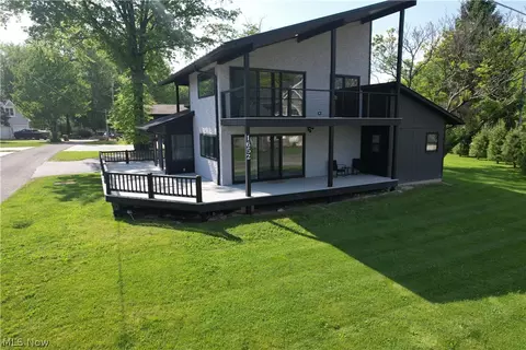 1652 Jersey St, Lake Milton, OH 44429