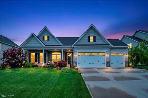 6223 Hooper Dr, Medina, OH 44256