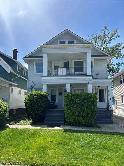 1200 Cook Ave, Lakewood, OH 44107