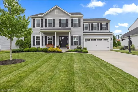 8109 Ashford Cir, North Ridgeville, OH 44039