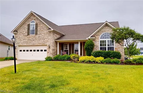 5786 Overlook Way, North Ridgeville, OH 44039