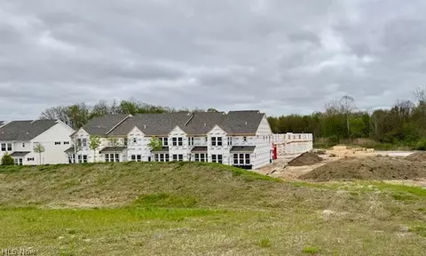 945 Memory Ln # -3, Aurora, OH 44202 photo 5