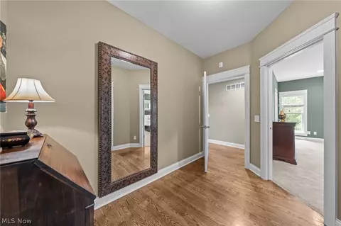 Entry Way - 2940 Progress Park Dr, Stow, OH 44224 photo 5 of 10