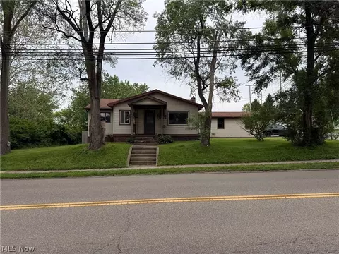 538 W Park Ave, Columbiana, OH 44408