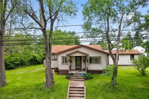 538 W Park Ave, Columbiana, OH 44408