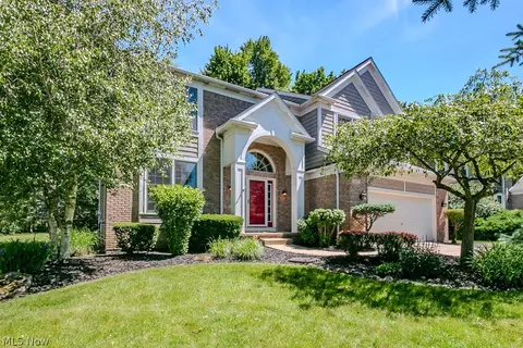 2345 Champion Trl, Twinsburg, OH 44087