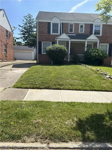 3381 Colwyn Rd, Shaker Heights, OH 44120