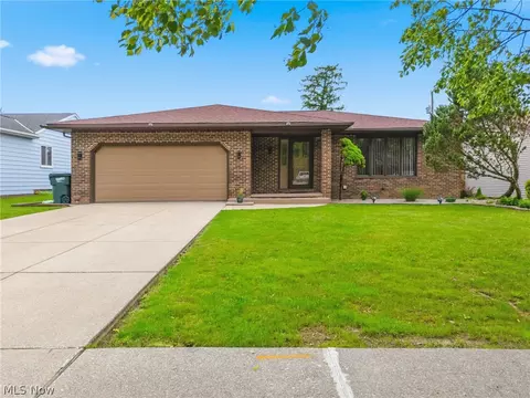 13255 Milo Rd, Garfield Heights, OH 44125