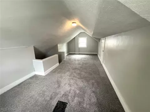 Bedroom - 31 E Brookside Ave, Akron, OH 44301 photo 10 of 10