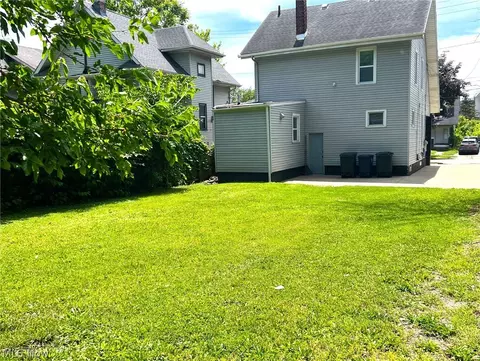 Exterior - 31 E Brookside Ave, Akron, OH 44301 photo 5 of 5