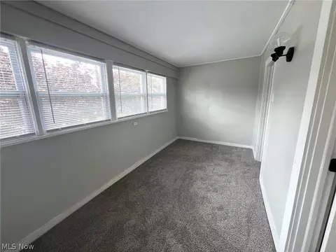Bedroom - 31 E Brookside Ave, Akron, OH 44301 photo 5 of 10