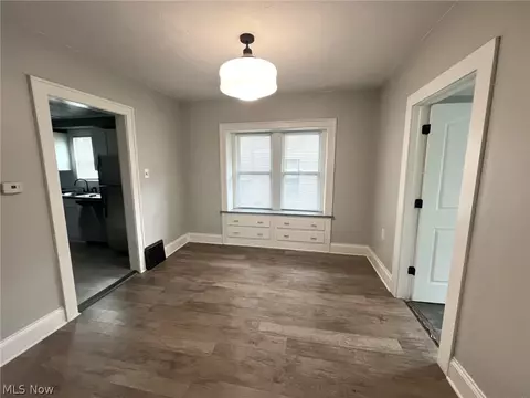 Living - 31 E Brookside Ave, Akron, OH 44301 photo 3 of 4