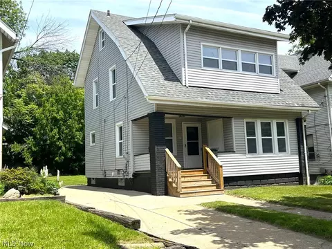 Exterior - 31 E Brookside Ave, Akron, OH 44301 photo 2 of 5